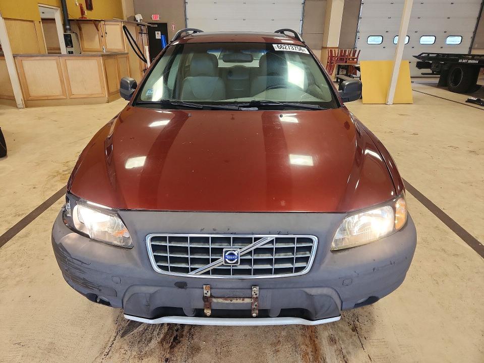 Photo 5 from auction – 2002 VOLVO V70 with VIN YV1SZ58D921071644