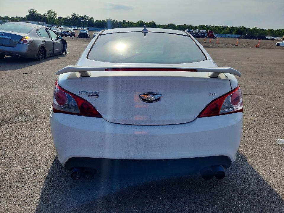 Photo 6 from auction – 2012 HYUNDAI GENESIS COUPE with VIN KMHHU6KH1CU079362
