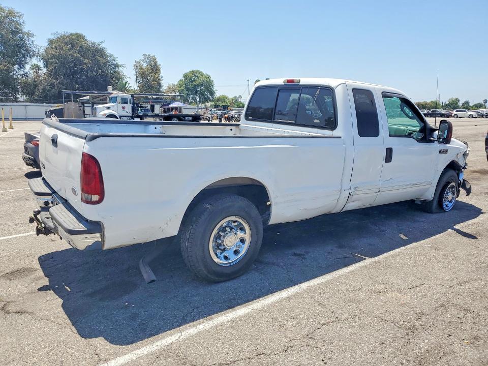 Photo 3 from auction – 2003 FORD F250 with VIN 3FTNX20S93MB27250