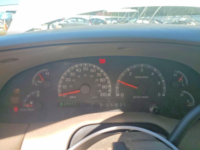 Photo 9 from auction – 2001 FORD F150 with VIN 3FTRF17W21MA65999