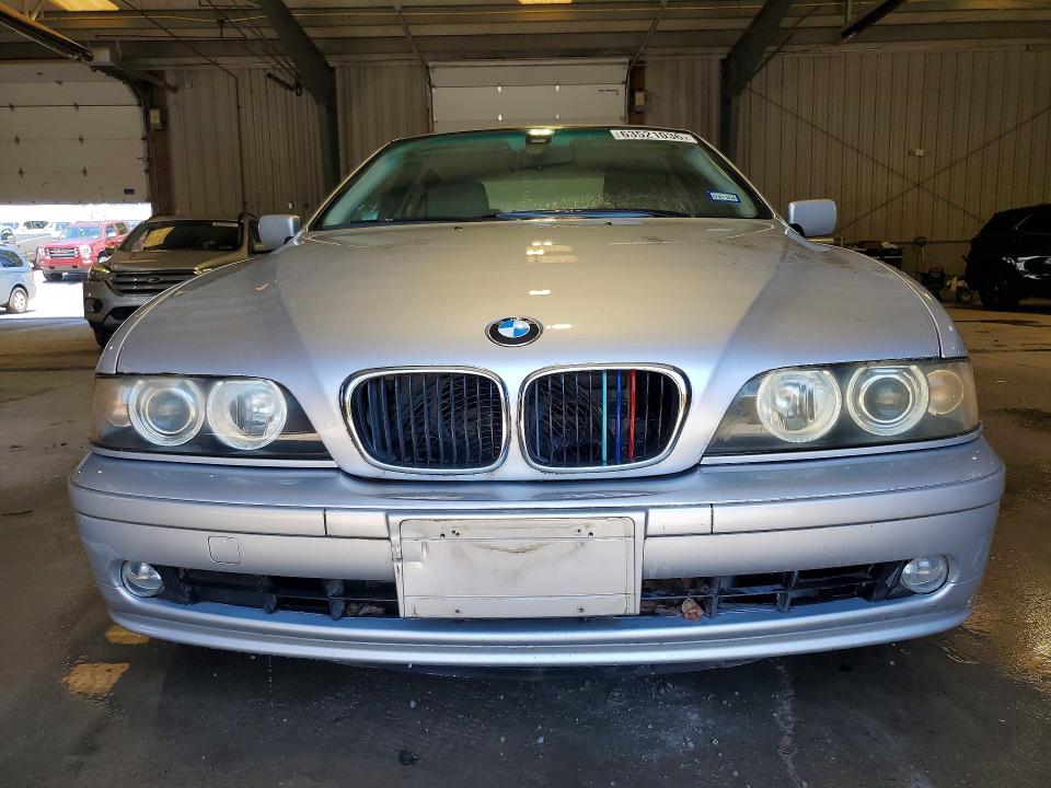 Photo 5 from auction – 2001 BMW 530 with VIN WBADT63421CF14832