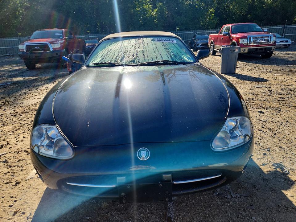 صورة رقم 5 من المزاد - 2002 JAGUAR XK8 مع VIN SAJDA42C42NA25782