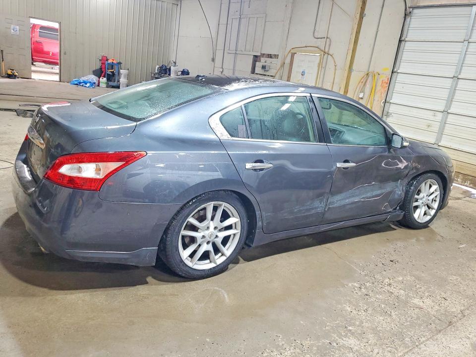 Photo 3 from auction – 2011 NISSAN MAXIMA with VIN 1N4AA5AP6BC809018