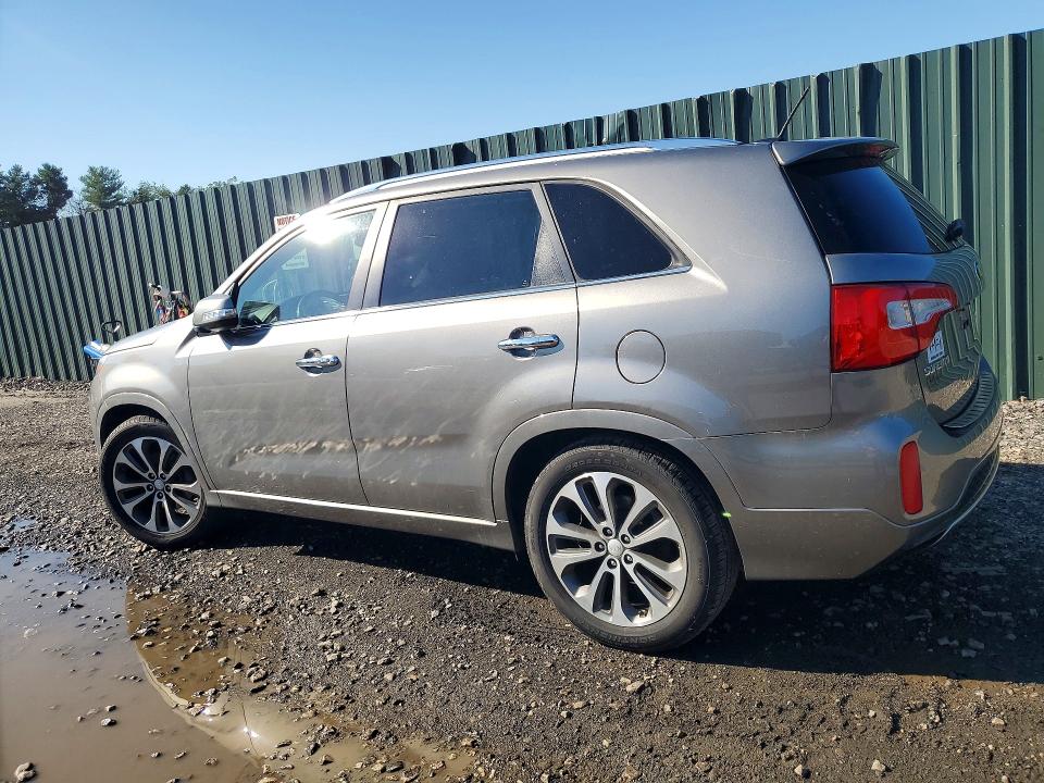 Photo 2 from auction – 2015 KIA SORENTO with VIN 5XYKW4A75FG573067