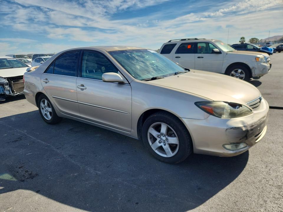 Photo 4 from auction – 2002 TOYOTA CAMRY with VIN JTDBE30K320045997