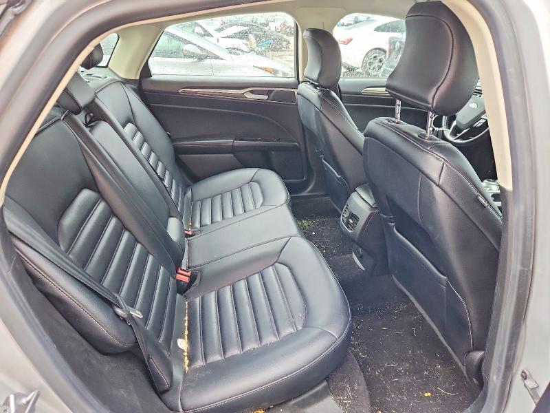 Photo 10 from auction – 2019 FORD FUSION with VIN 3FA6P0CD5KR181951