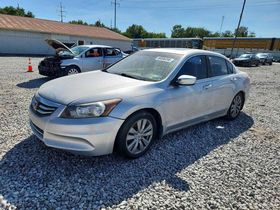 HONDA ACCORD 2011 z numerem VIN 1HGCP2F83BA075095 - Zdjęcie z aukcji