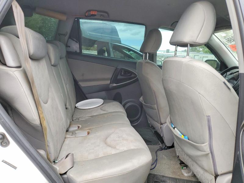 Photo 11 from auction – 2010 TOYOTA RAV4 with VIN 2T3BF4DV6AW033408