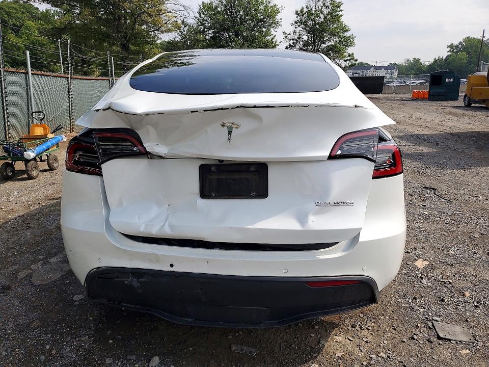 Photo 6 from auction – 2022 TESLA MODEL Y with VIN 7SAYGDEF1NF446205
