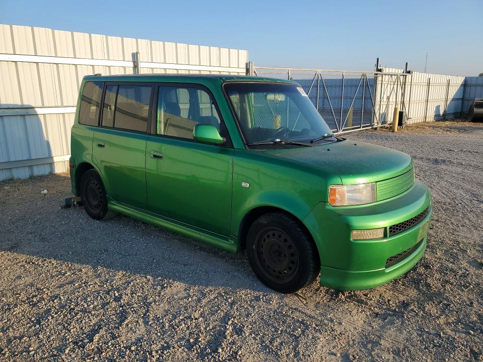 Foto 4 de la subasta – 2006 SCION XB con VIN JTLKT324364075198