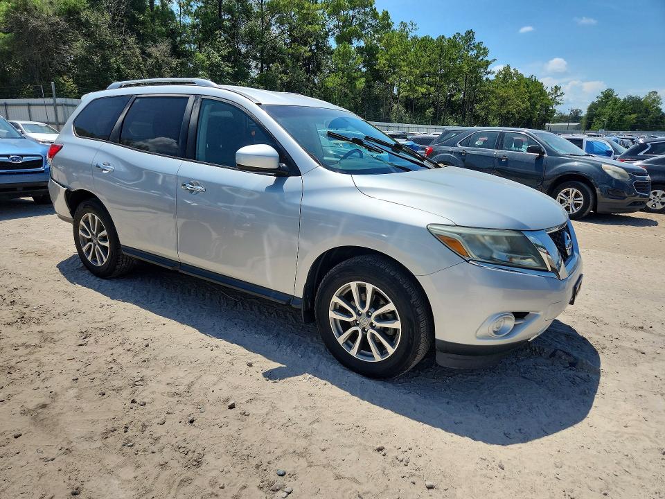 Photo 4 from auction – 2016 NISSAN PATHFINDER with VIN 5N1AR2MM8GC634602