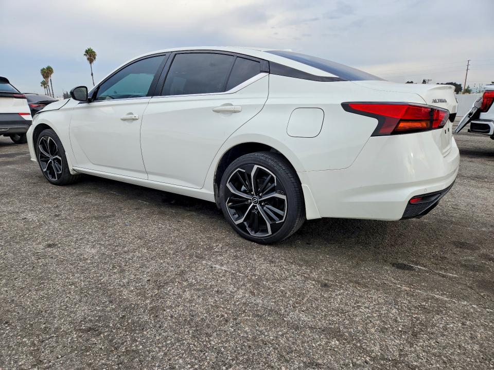 Photo 2 from auction – 2024 NISSAN ALTIMA with VIN 1N4BL4CW6RN380264