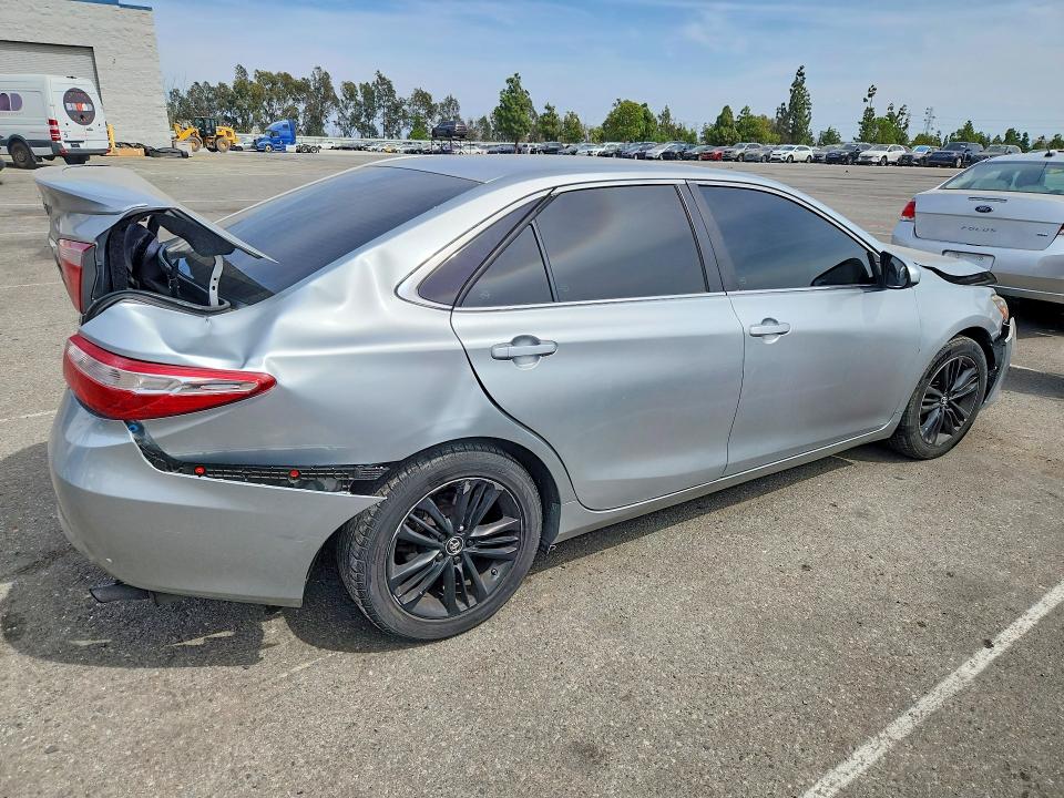 Photo 3 from auction – 2015 TOYOTA CAMRY with VIN 4T1BF1FK4FU016513