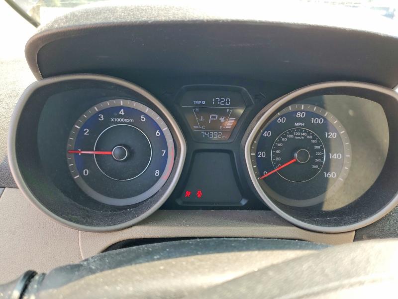 Photo 9 from auction – 2015 HYUNDAI ELANTRA with VIN KMHDH4AE1FU383360