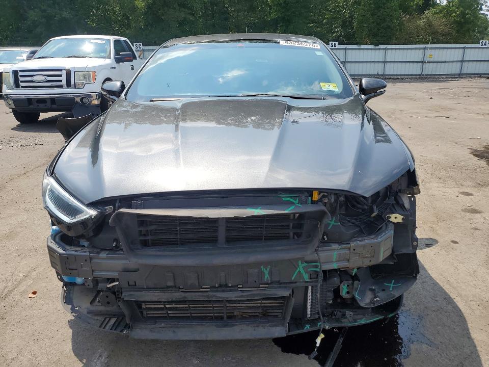 Photo 5 from auction – 2017 FORD FUSION with VIN 3FA6P0VPXHR417297