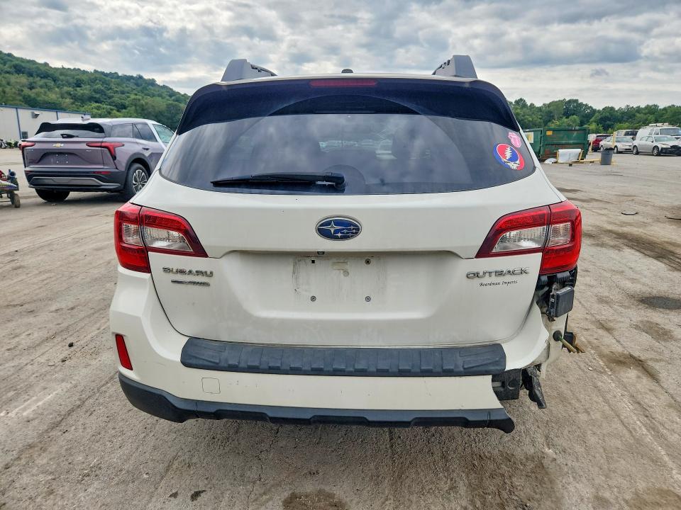 Photo 6 from auction – 2015 SUBARU OUTBACK with VIN 4S4BSBHC1F3326924