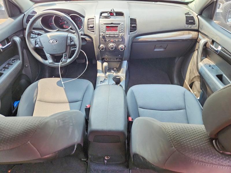 Photo 8 from auction – 2012 KIA SORENTO with VIN 5XYKT3A67CG251200