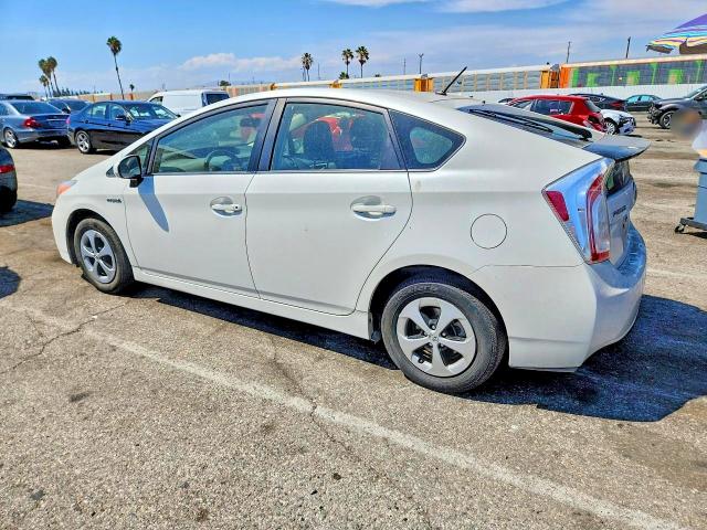 Photo 2 from auction – 2015 TOYOTA PRIUS with VIN JTDKN3DU1F0474900