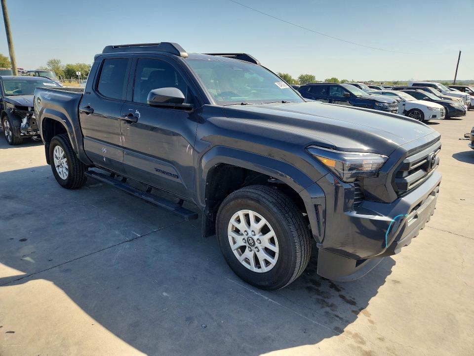 Снимка 4 от търг – 2025 TOYOTA TACOMA с VIN 3TMKB5FN3SM046053