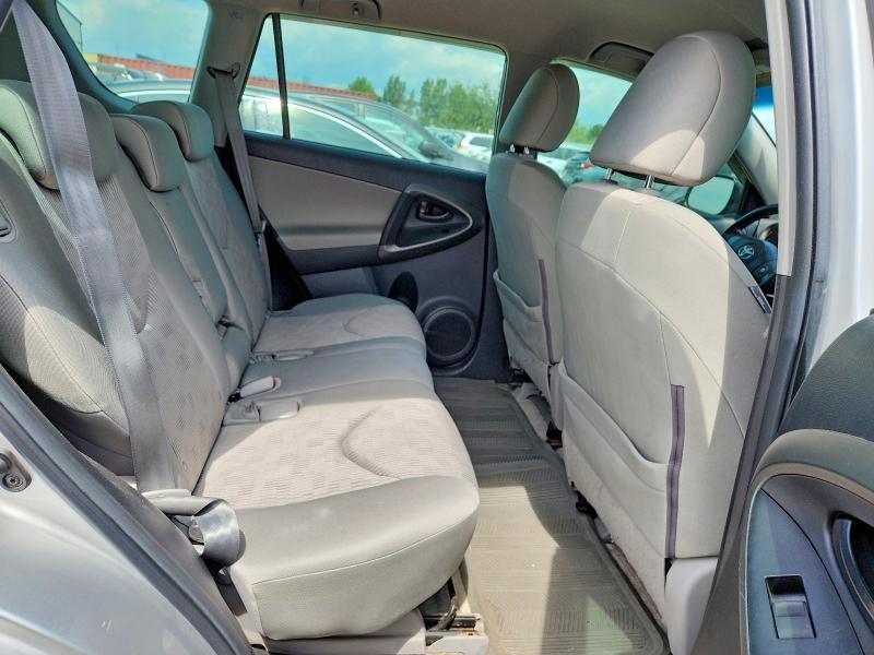 Photo 11 from auction – 2011 TOYOTA RAV4 with VIN 2T3ZF4DV1BW060404