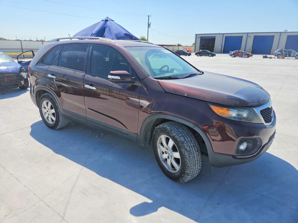 Photo 4 from auction – 2013 KIA SORENTO with VIN 5XYKT4A69DG326356