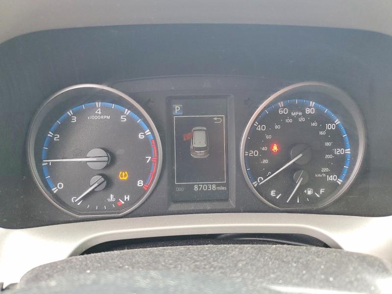 Photo 9 from auction – 2017 TOYOTA RAV4 with VIN 2T3RFREVXHW559769