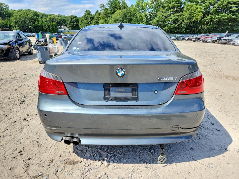 Photo 6 from auction – 2005 BMW 545 with VIN WBANB33565CN64134