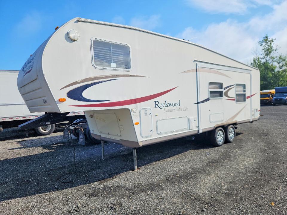 Photo 1 from auction – 2007 FOREST RIVER ROCKWOOD LITE WEIGHT TRAILERS with VIN 4X4FRLD287D813726