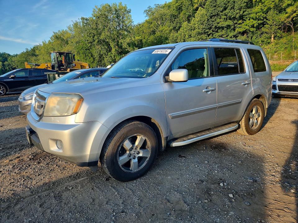 HONDA PILOT 2011 with VIN 5FNYF4H45BB089021 - Photo from auction