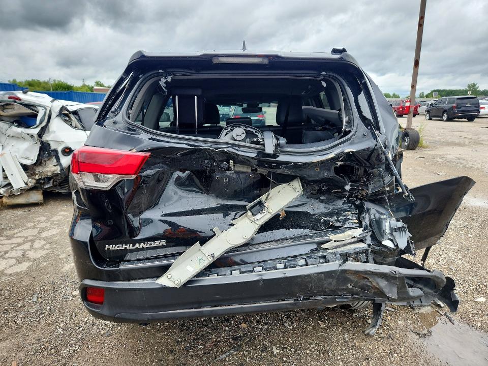 Photo 6 from auction – 2017 TOYOTA HIGHLANDER with VIN 5TDJZRFH9HS449570
