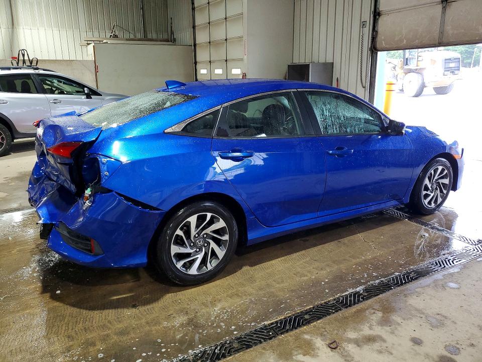 Photo 3 from auction – 2017 HONDA CIVIC with VIN 19XFC2F77HE206744