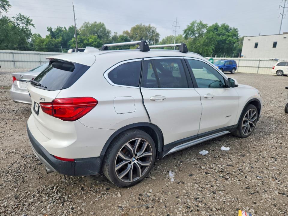 Photo 3 from auction – 2016 BMW X1 with VIN WBXHT3C36GP881907