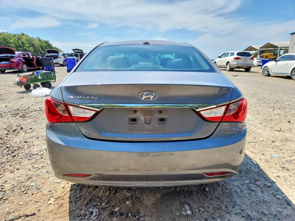 Photo 6 from auction – 2013 HYUNDAI SONATA with VIN 5NPEB4AC2DH702507