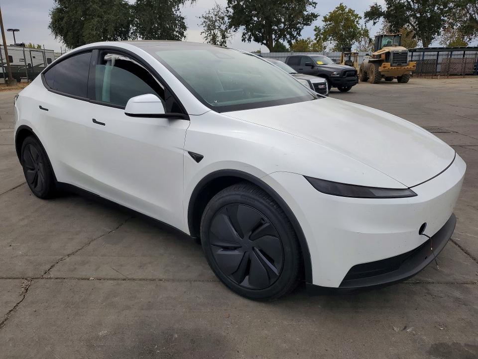 Photo 4 from auction – 2026 TESLA MODEL Y with VIN 7SAYGDEE2TA653123
