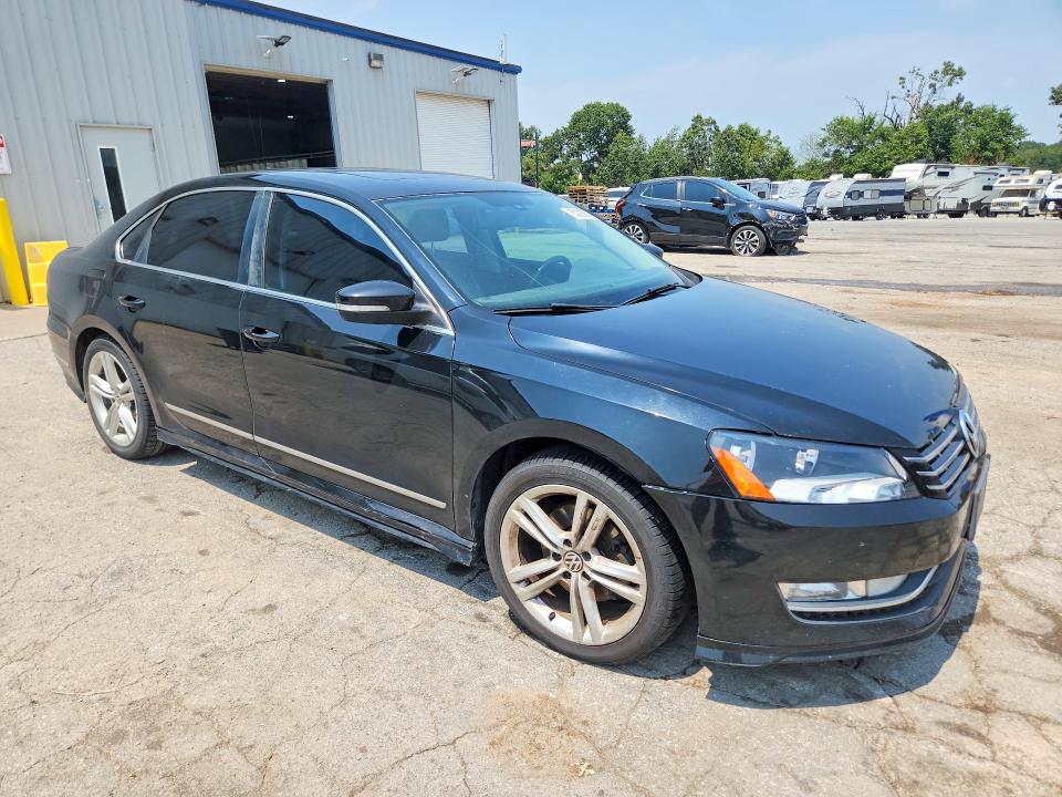 Photo 4 from auction – 2013 VOLKSWAGEN PASSAT with VIN 1VWCN7A35DC066187