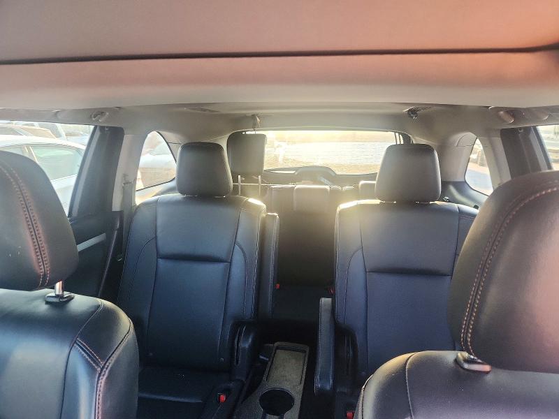 Photo 10 from auction – 2016 TOYOTA HIGHLANDER with VIN 5TDKKRFH8GS506400