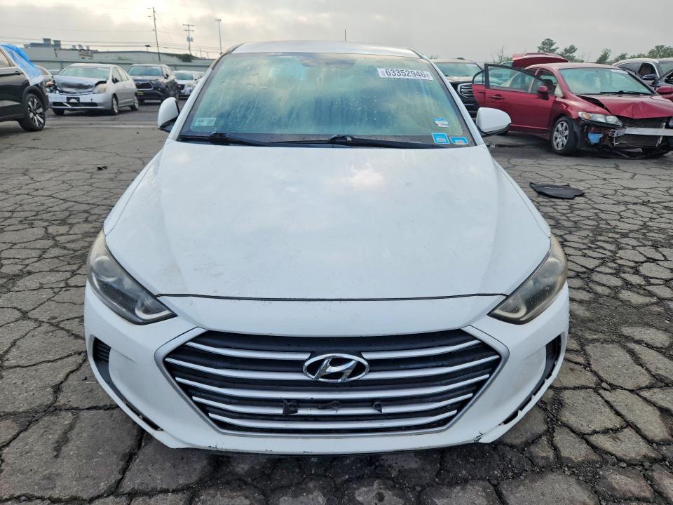 Снимка 5 от търг – 2017 HYUNDAI ELANTRA с VIN 5NPD84LF7HH030970