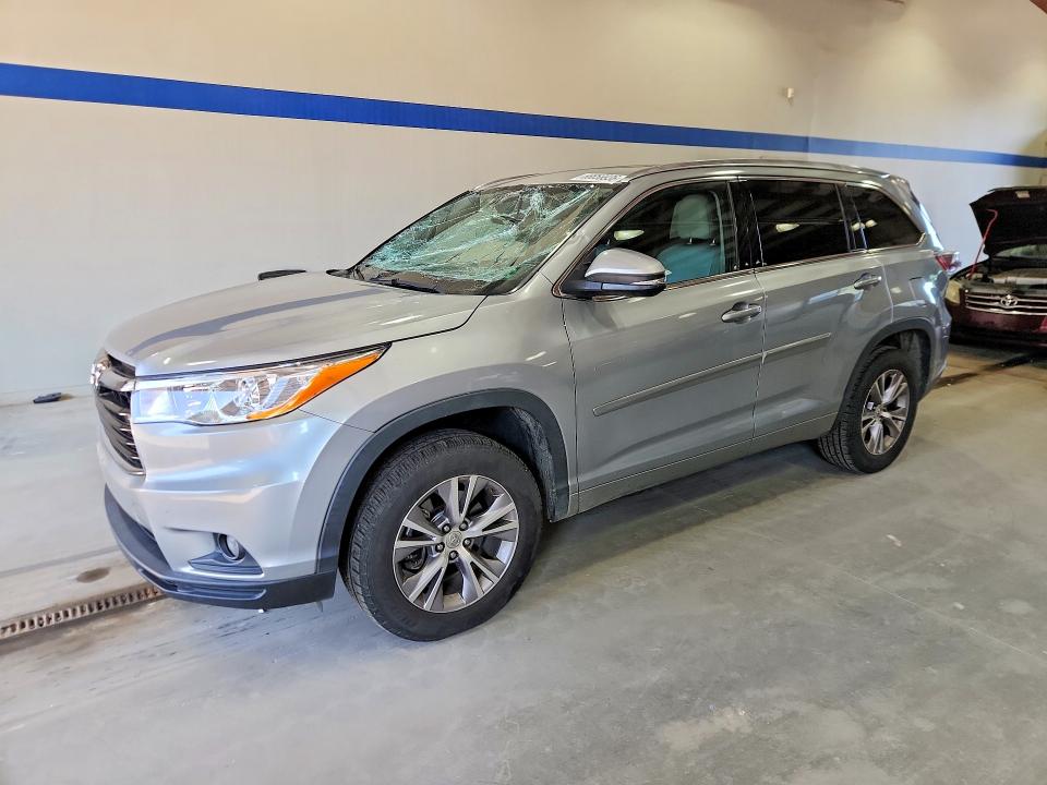 TOYOTA HIGHLANDER 2015 with VIN 5TDKKRFH9FS040748 - Photo from auction