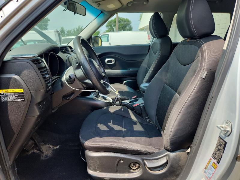 Фото 7 с аукциона – 2015 KIA SOUL с VIN KNDJN2A28F7815130