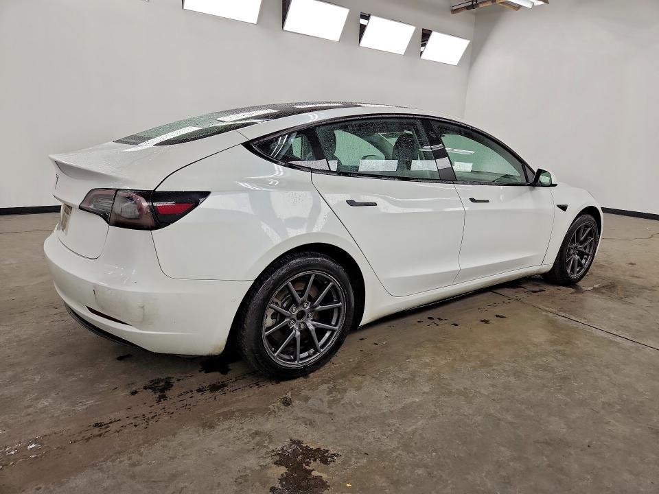 Photo 3 from auction – 2022 TESLA MODEL 3 with VIN 5YJ3E1EAXNF288205