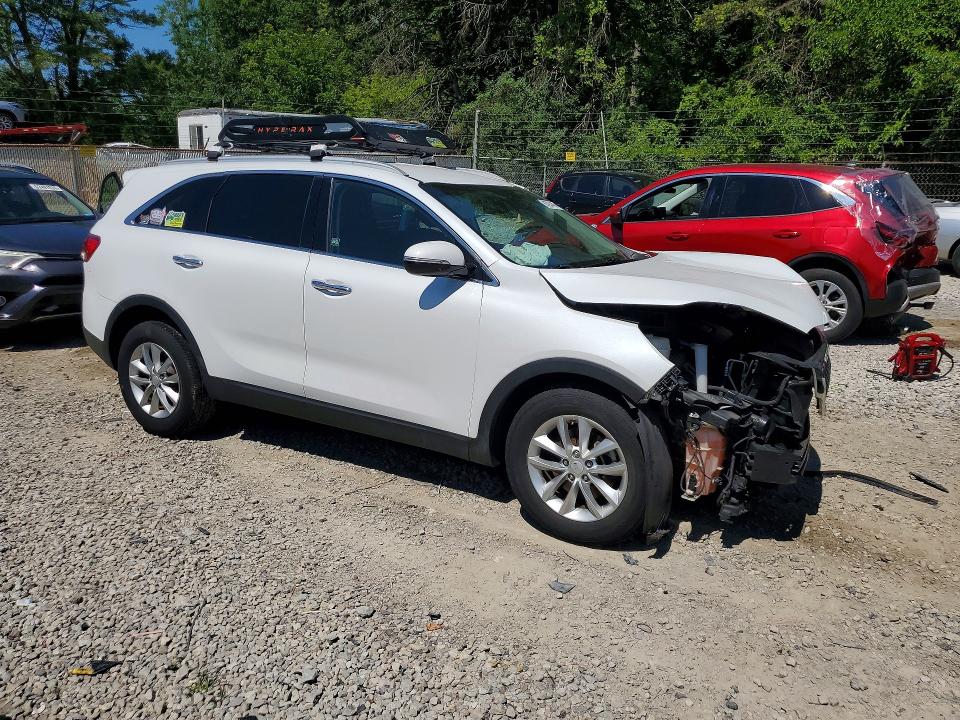 Photo 4 from auction – 2017 KIA SORENTO with VIN 5XYPG4A52HG225540