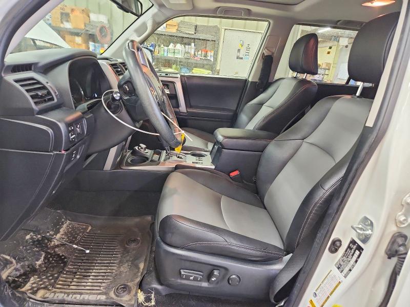 Photo 7 from auction – 2018 TOYOTA 4RUNNER with VIN JTEBU5JR3J5554673