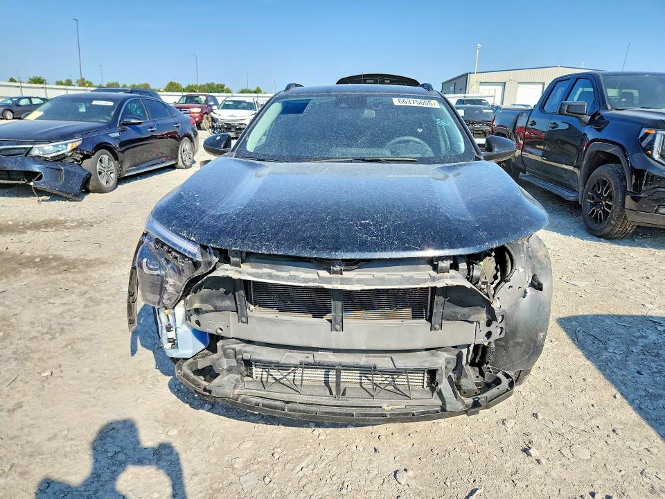 Photo 5 from auction – 2025 CHEVROLET TRAX with VIN KL77LHEP1SC102089