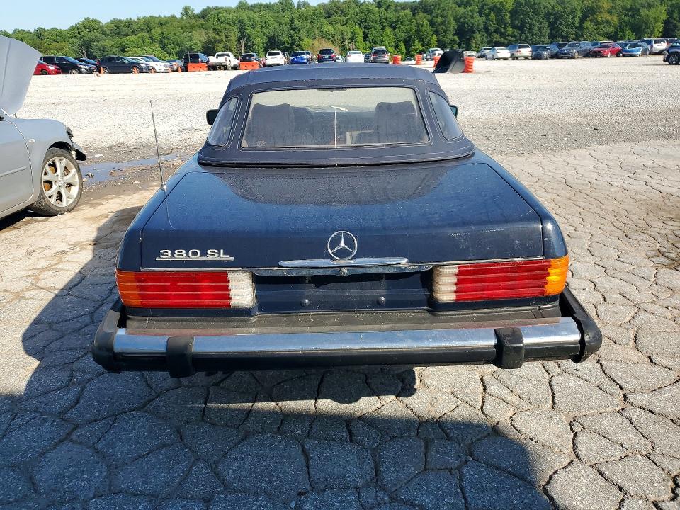 Photo 6 from auction – 1983 MERCEDES-BENZ 380 with VIN WDBBA45A3DB021979