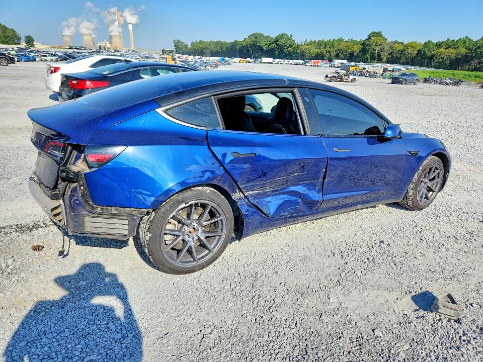 Фото 3 с аукциона – 2021 TESLA MODEL 3 с VIN 5YJ3E1EAXMF923356