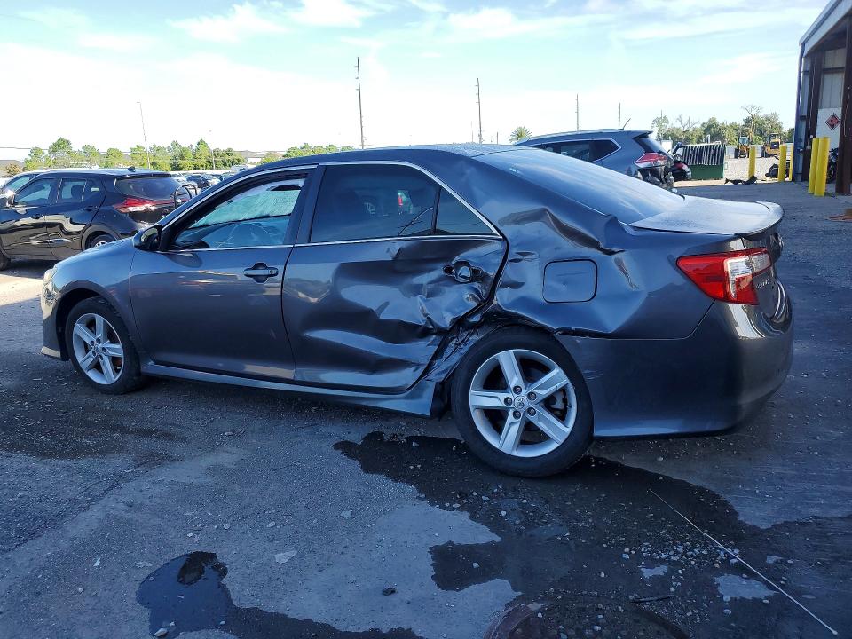 Photo 2 from auction – 2014 TOYOTA CAMRY with VIN 4T1BF1FK8EU843977