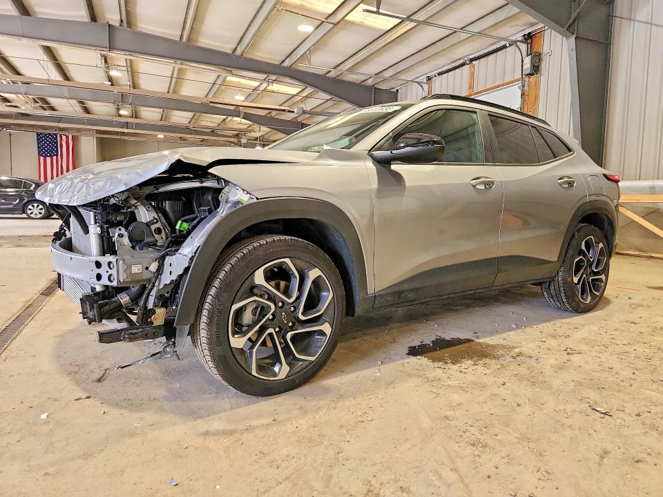 CHEVROLET TRAX 2025 with VIN KL77LJEP2SC128370 - Photo from auction