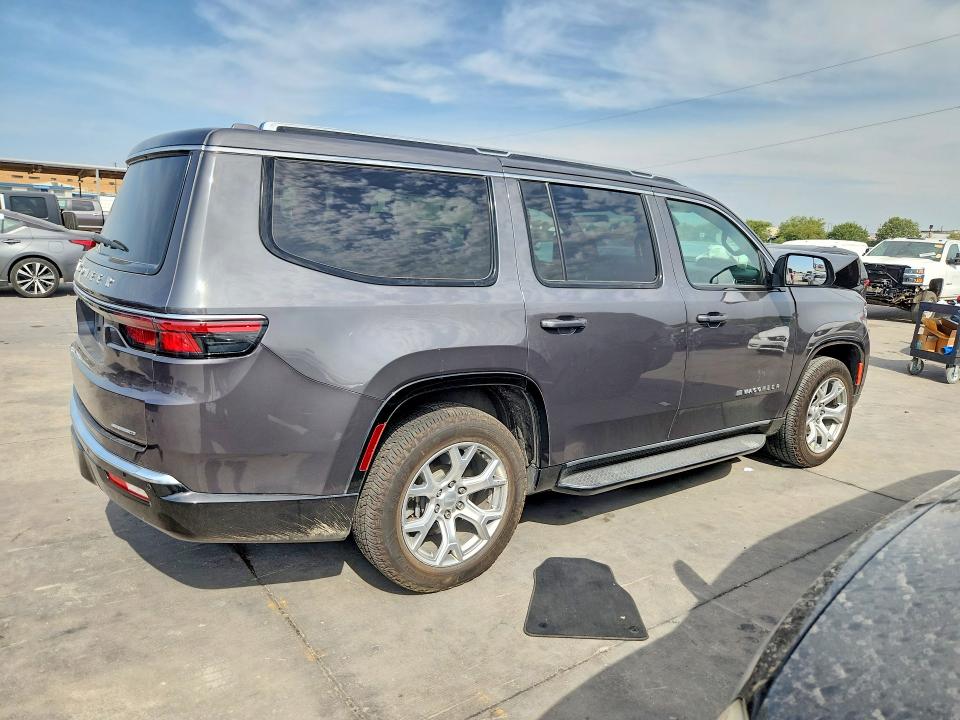 Photo 3 from auction – 2022 JEEP WAGONEER with VIN 1C4SJUBT2NS138638