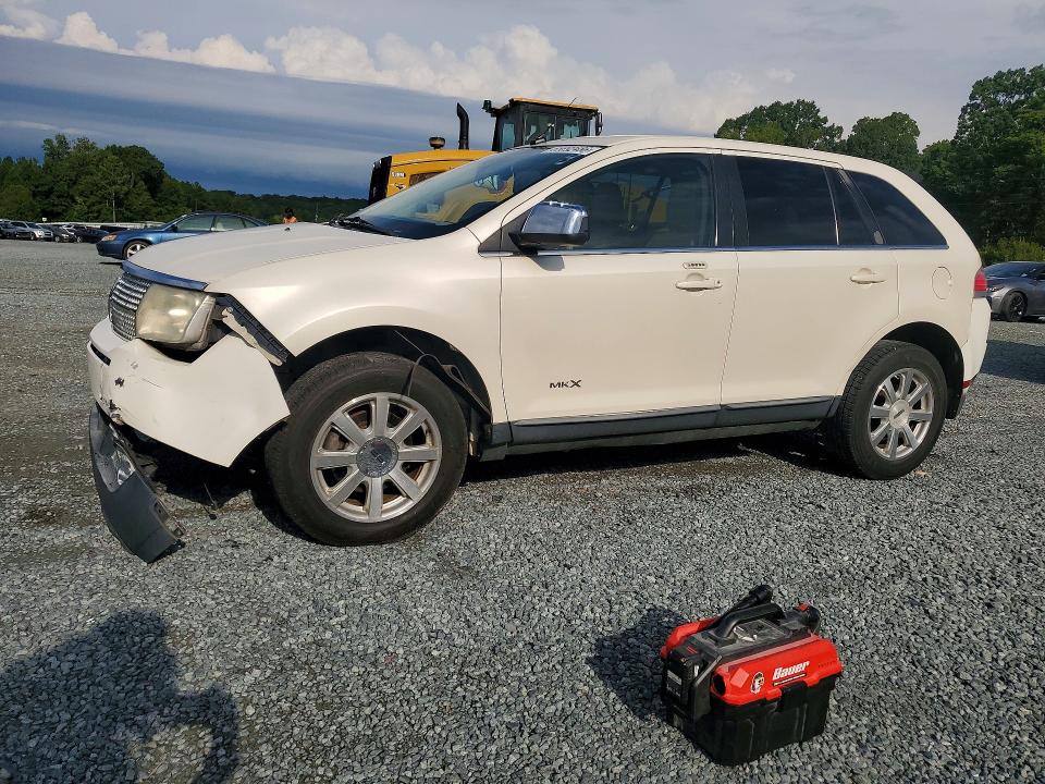 LINCOLN MKX 2007 with VIN 2LMDU68C77BJ34827 - Photo from auction
