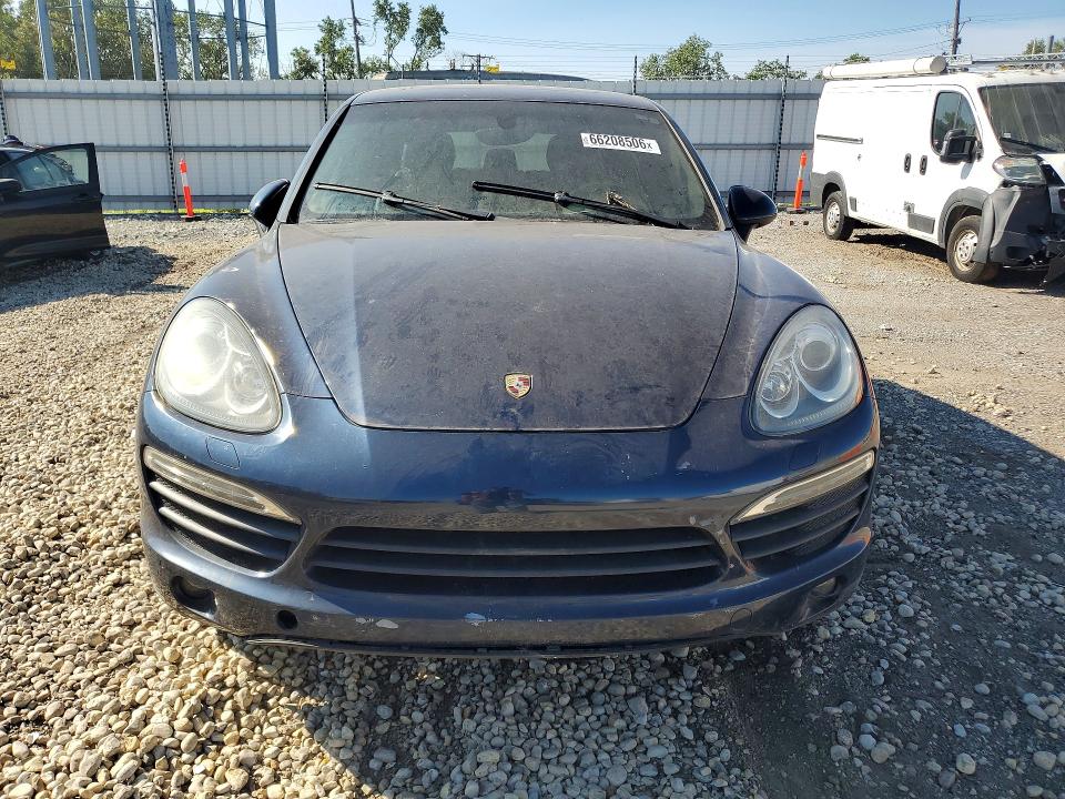 Photo 5 from auction – 2011 PORSCHE CAYENNE with VIN WP1AB2A26BLA47754